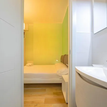 Italianflat - Elegant 2 Bedrooms With Balcony, 5 Min Walking From Arena *