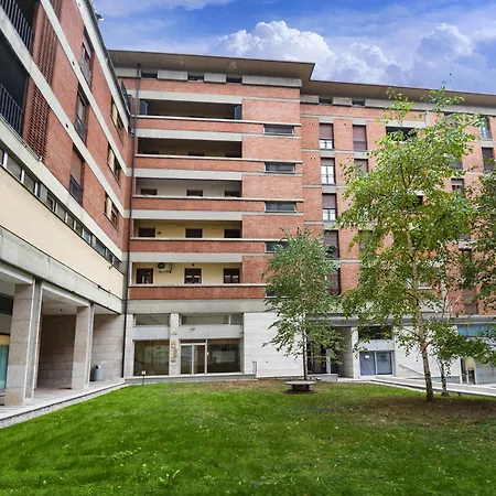 Italianflat - Elegant 2 Bedrooms With Balcony, 5 Min Walking From Arena Апартаменты *